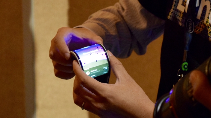 Bendable Smartphone that turns into a Wearable Device